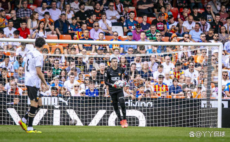 阿拉维斯主场失利，形势堪忧