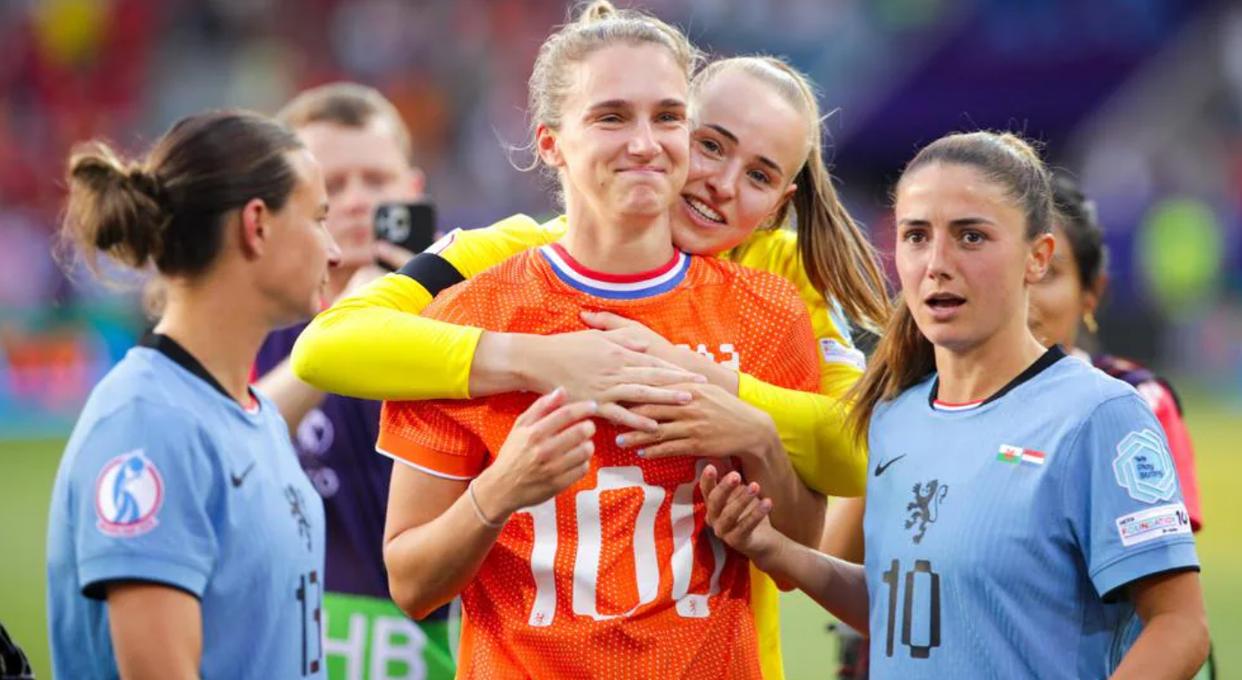 法国队主宰女足比赛 法国队主宰女足比赛