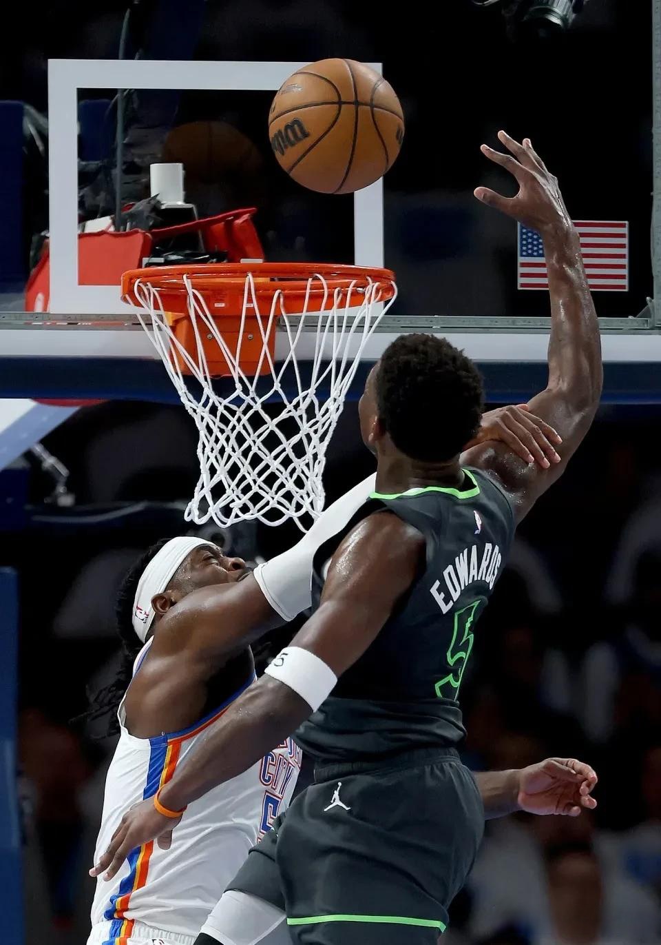 PG电子娱乐官网-狼队赢得激烈交锋，豪取三分