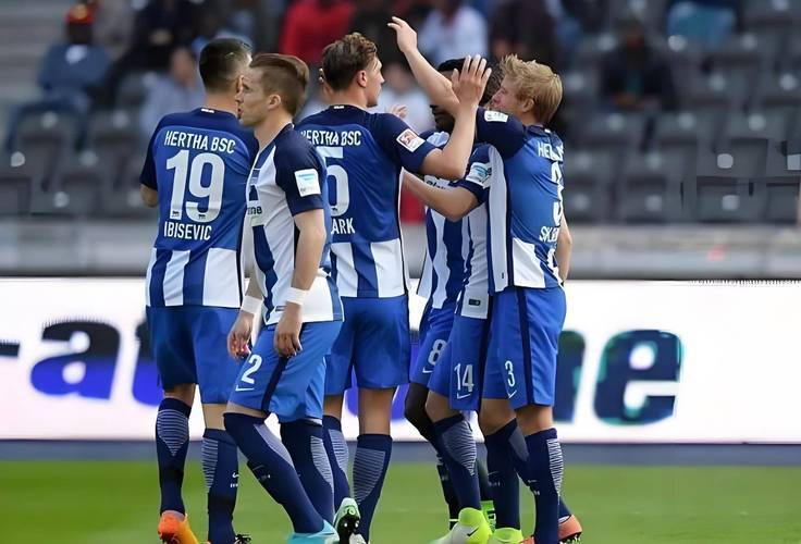 狼堡主场迎战柏林赫塔，取得惊人胜利