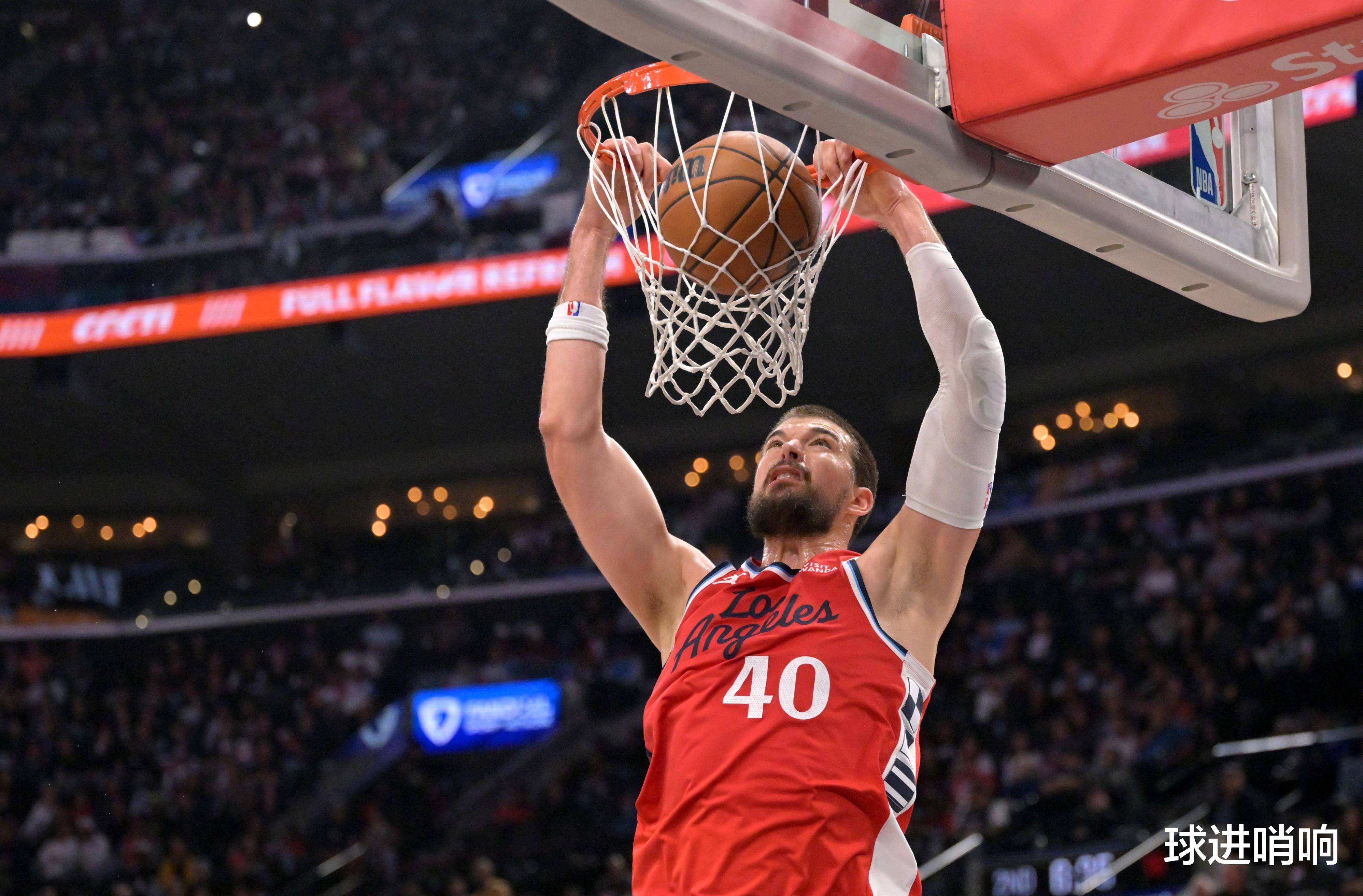 快船凭借小卡砍下+击败狮队守住第三的简单介绍