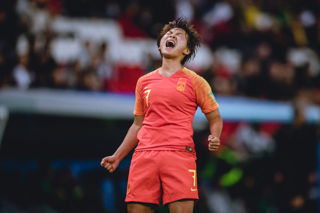 斗志昂扬！中国女足在比赛中奋勇争先的简单介绍