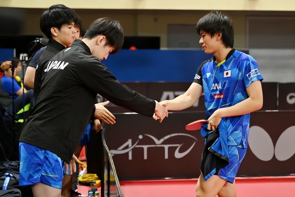 日本队碾压韩国队，许昕扛起全队