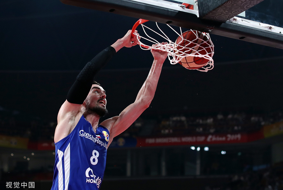 美国男篮轻取立陶宛男篮，凯尔·库兹马关键制胜的简单介绍