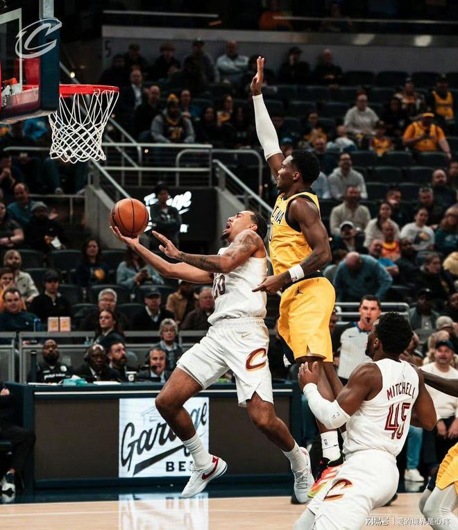 步行者鏖战湖人,米切尔状态火热的简单介绍 步行者鏖战湖人,米切尔状态火热的简单介绍