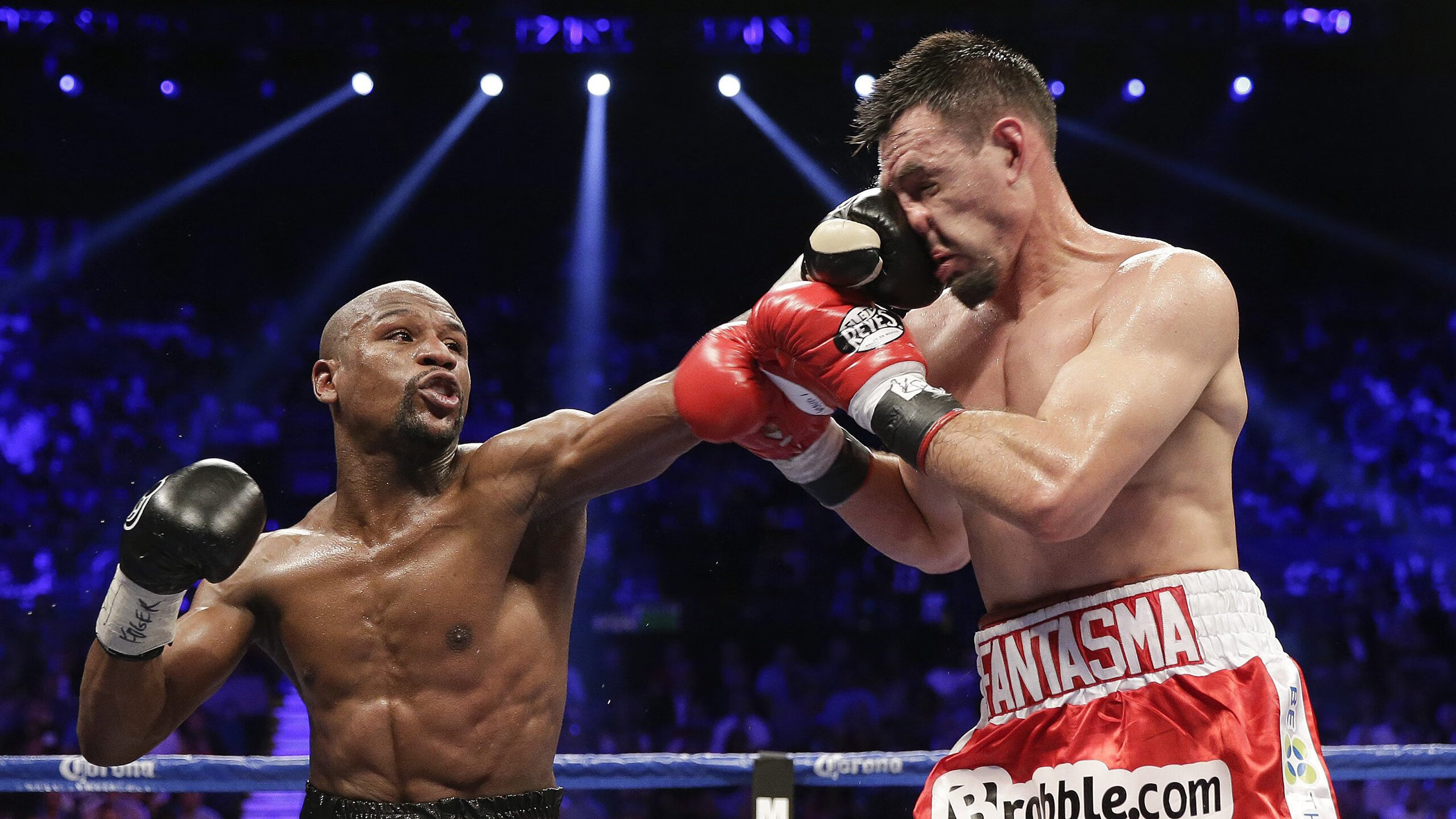 赛道与绿茵场的双星闪耀,F1新赛季揭幕战之夜,福登在焦点战证明自己